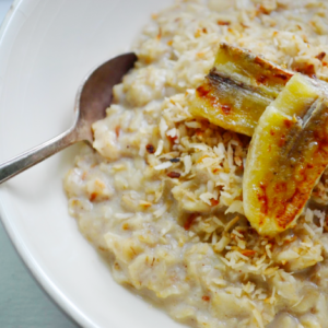(Coconut) Bacon and Banana Oatmeal [Guest Post]