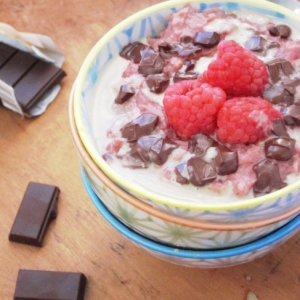 Raspberry Oatmeal with Tahini & Dark Chocolate Chunks