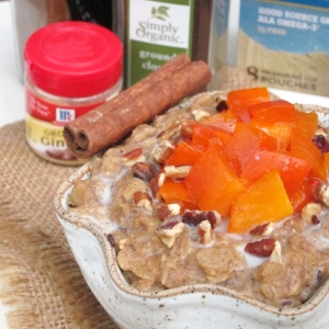Gingerbread Persimmon Oatmeal + Product Review: BetterOats
