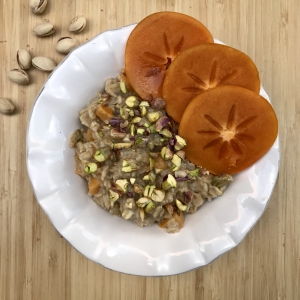 Persimmon, Cardamom, and Pistachio Oatmeal [Guest Post]