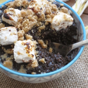 S'mores Oatmeal...and my blog's 4th birthday!!